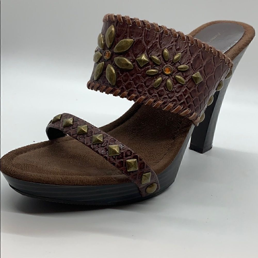 Amanda Smith Topaz Brown embellished sandals